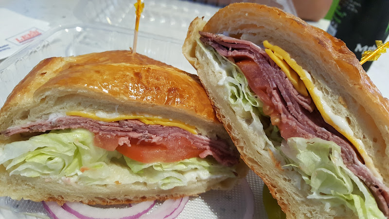 Lee’s Sandwiches