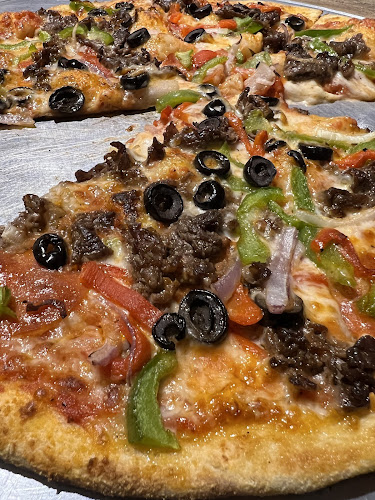 Pizza Vienna